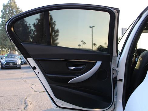 Used 2017 BMW 330i Sedan image 16