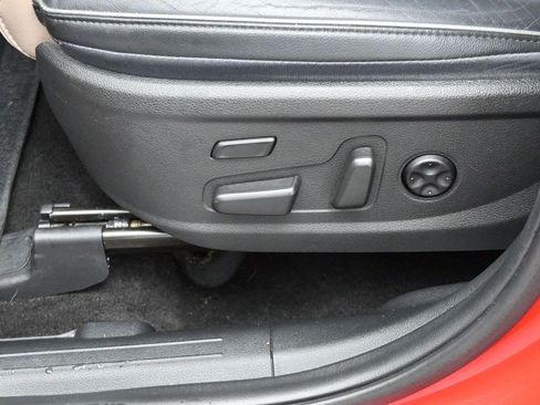Used 2021 Hyundai Santa Fe Limited FWD image 16
