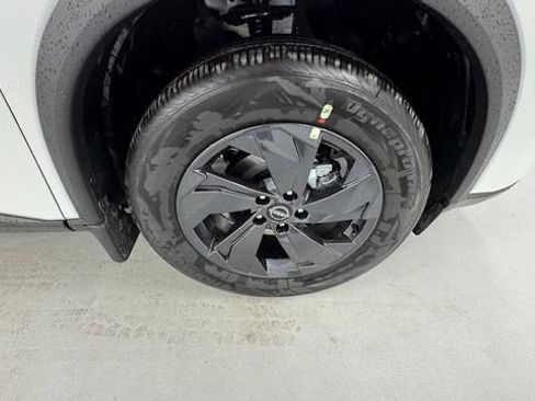 New 2026 Nissan Rogue SV w/ Cold Weather Package AWD/4WD image 9