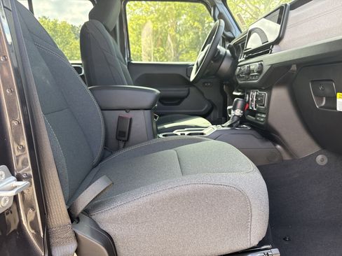 New 2025 Jeep Wrangler Unlimited Sport S 4xe w/ Convenience Group AWD/4WD image 15