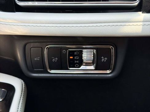 Used 2025 Lincoln Aviator AWD w/ Equipment Group 101A image 21