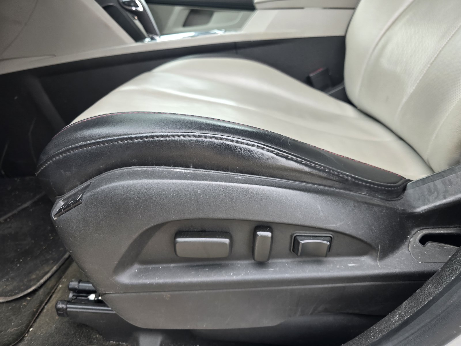 Used 2013 GMC Terrain SLT AWD/4WD image 17
