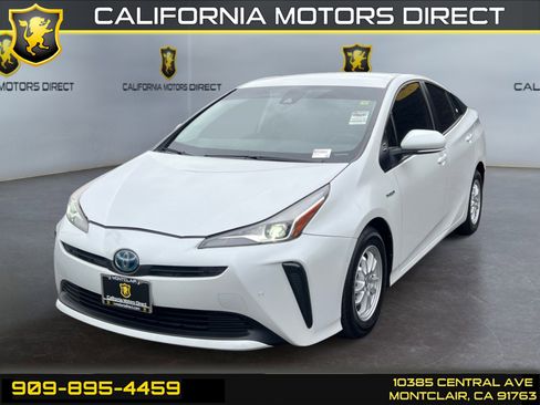 Used 2021 Toyota Prius LE w/ Carpet Mat Package (TMS) image 1