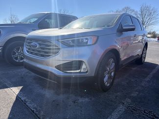 Used 2024 Ford Edge Titanium video 3