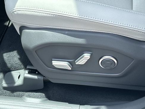 New 2026 Hyundai Santa Fe Limited FWD image 18