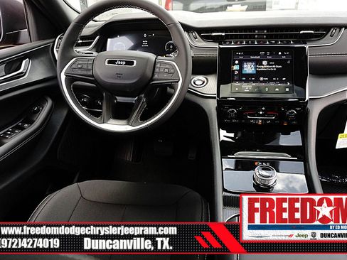 New 2026 Jeep Grand Cherokee Laredo X image 17