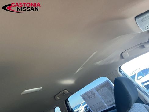 Used 2021 Nissan Rogue SV image 23