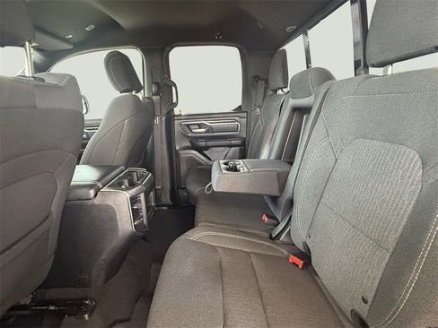 Used 2019 RAM 1500 Big Horn image 9