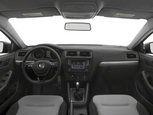 Used 2018 Volkswagen Jetta Sport FWD image 8