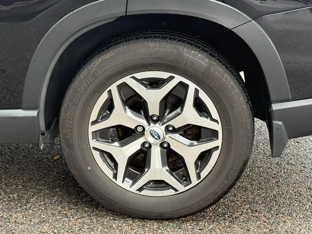 Certified 2024 Subaru Forester Premium AWD/4WD image 7