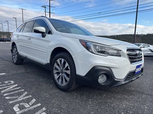 Used 2019 Subaru Outback 2.5i Touring image 7