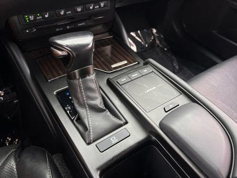 Used 2019 Lexus ES 350 w/ Accessory Package 2 FWD image 27
