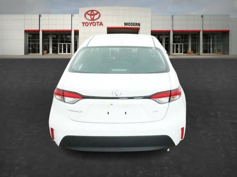 New 2026 Toyota Corolla LE image 18