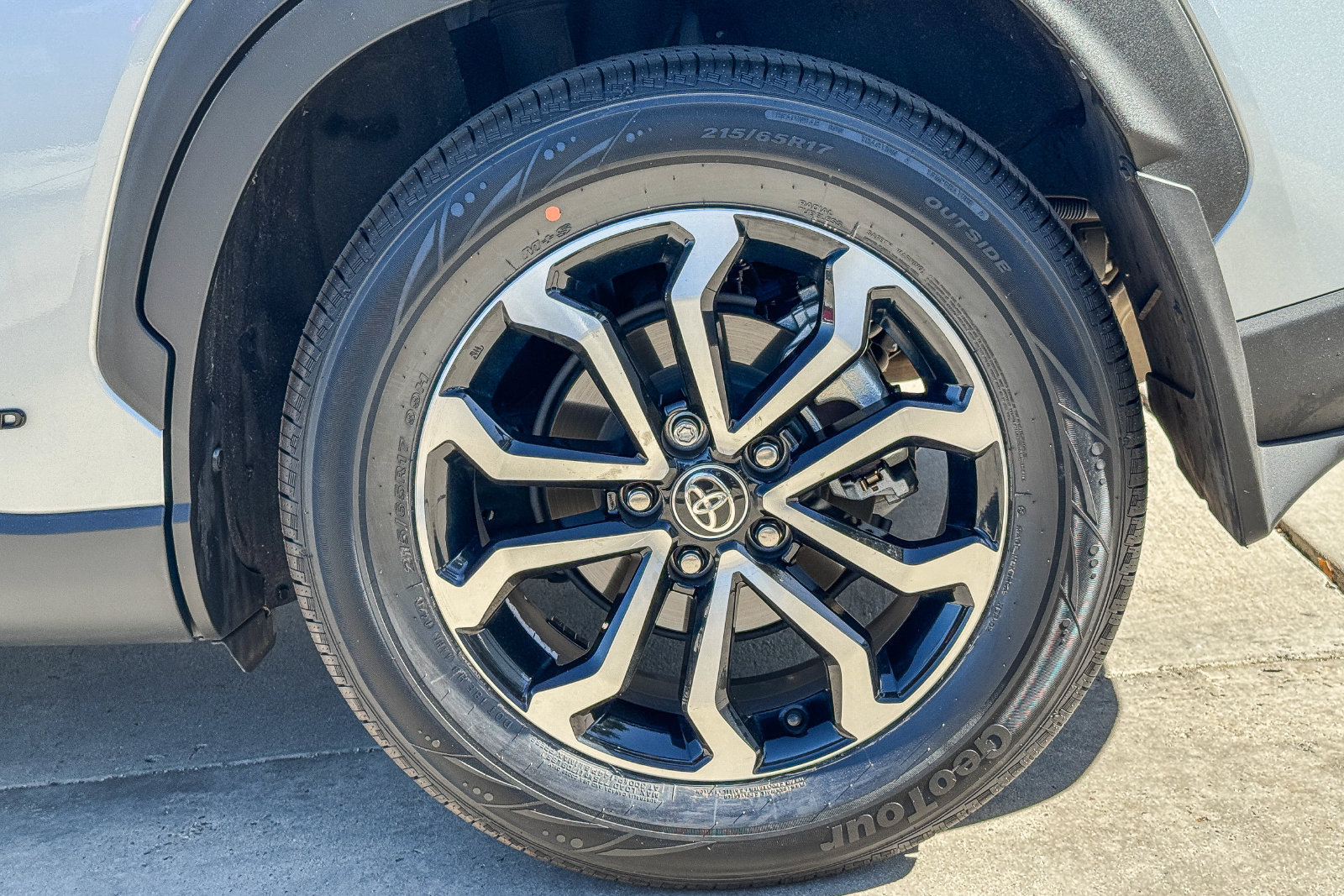 Certified 2023 Toyota Corolla Cross AWD Hybrid image 9