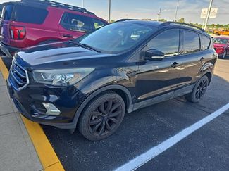 Used 2017 Ford Escape Titanium AWD/4WD video 1