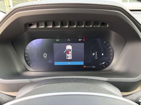 New 2026 Volvo XC90 B6 Plus w/ Protection Package Premier image 16