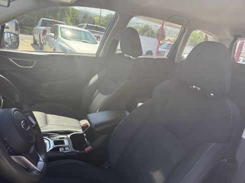 Used 2020 Subaru Forester AWD/4WD image 12