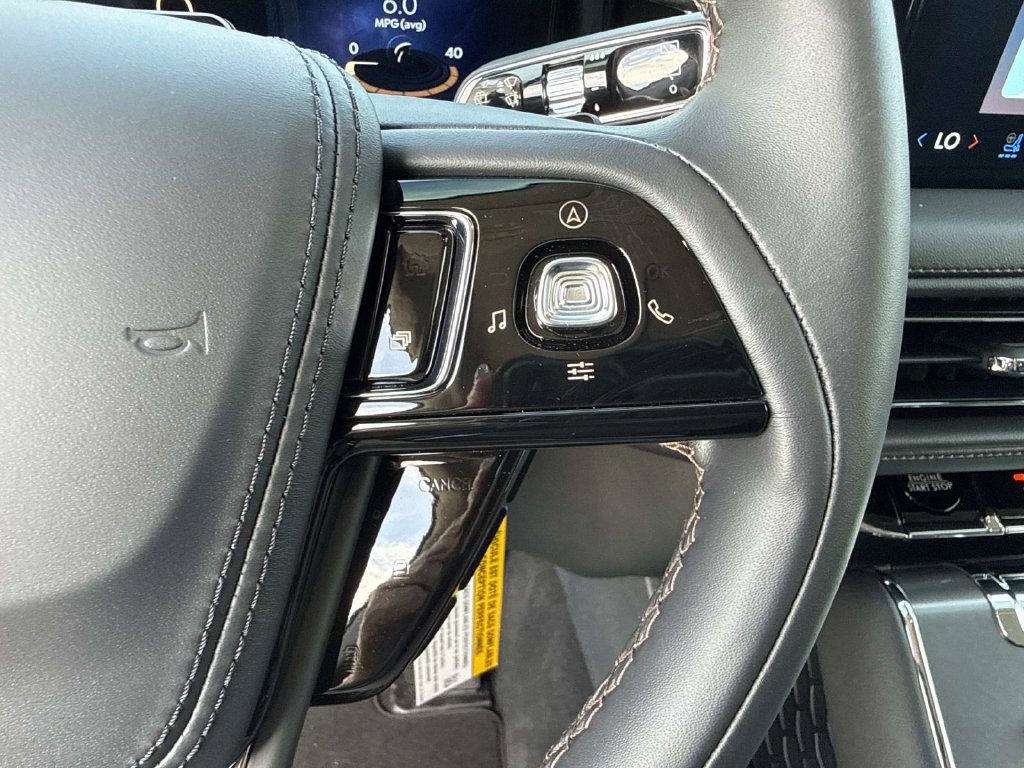 New 2027 Lincoln Aviator 2WD image 30
