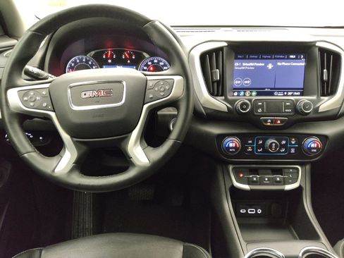 Used 2024 GMC Terrain SLT AWD/4WD image 22