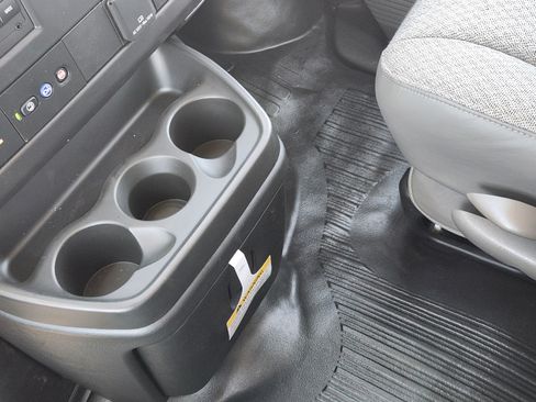New 2026 Chevrolet Express 2500 Extended RWD image 16