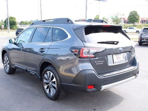 Certified 2025 Subaru Outback Limited AWD/4WD image 9