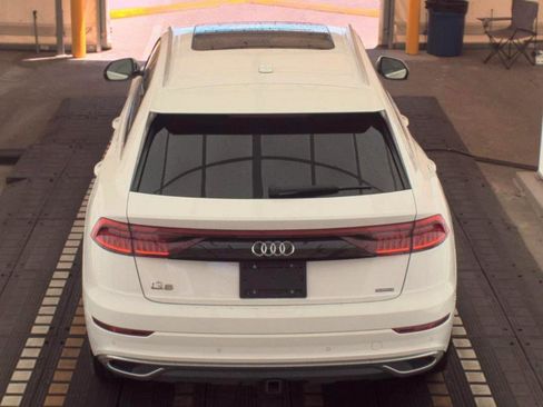 Used 2019 Audi Q8 Premium w/ Convenience Package AWD/4WD image 6
