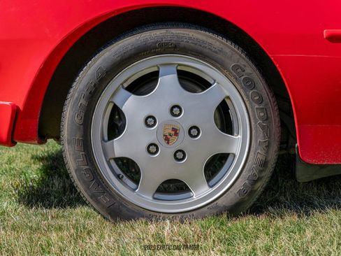Used 1988 Porsche 944 Turbo image 70