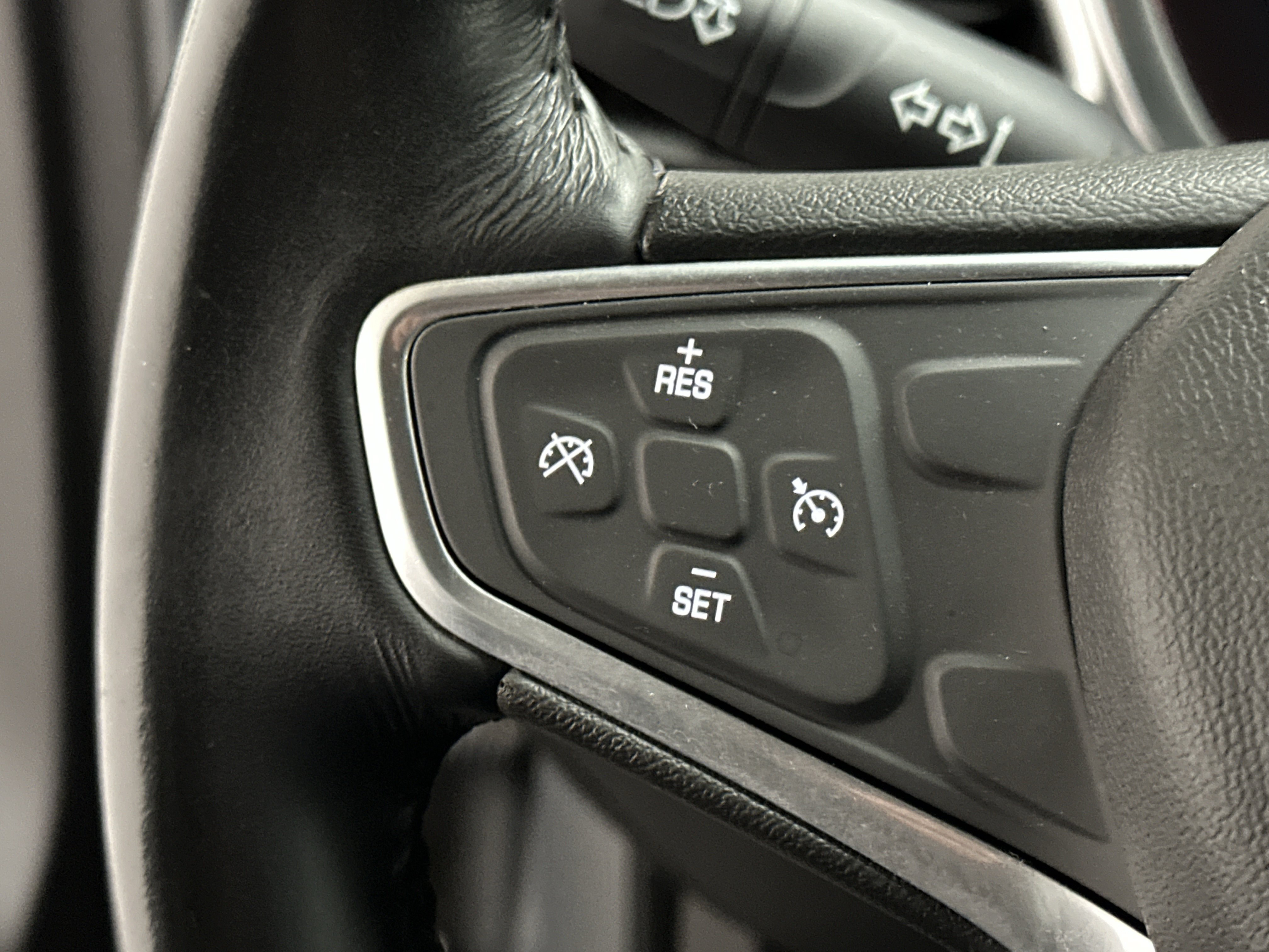 Used 2018 Chevrolet Equinox LT AWD/4WD image 27