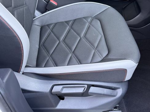 Used 2024 Volkswagen Atlas Peak Edition SE image 6