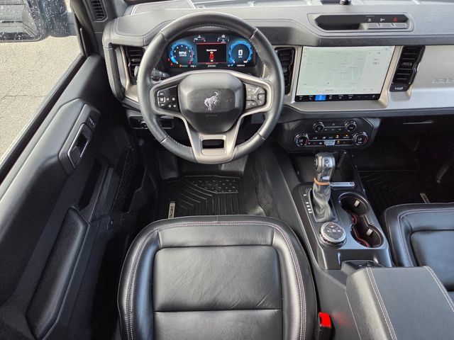 Used 2025 Ford Bronco Outer Banks AWD/4WD image 14