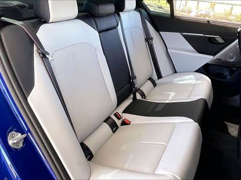 Used 2025 BMW M5 w/ Carbon Package AWD/4WD image 20