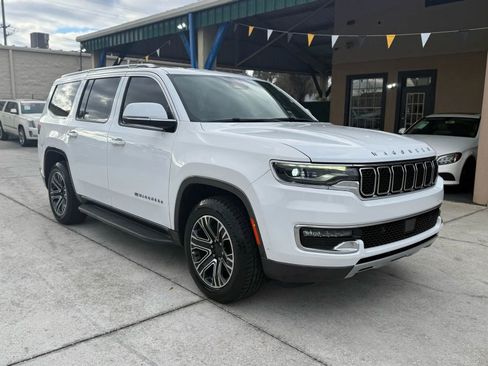 Used 2022 Jeep Wagoneer Series II image 4