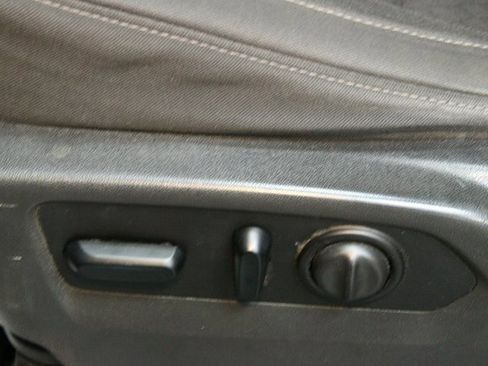 Used 2021 GMC Sierra 1500 Elevation image 19