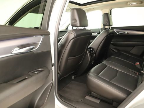 Used 2019 Cadillac XT5 Premium Luxury FWD image 31
