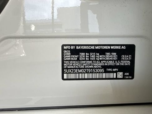 Used 2026 BMW X7 xDrive40i w/ M Sport Package AWD/4WD image 39