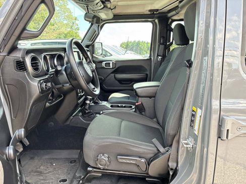 Used 2022 Jeep Wrangler Unlimited Sport AWD/4WD image 16