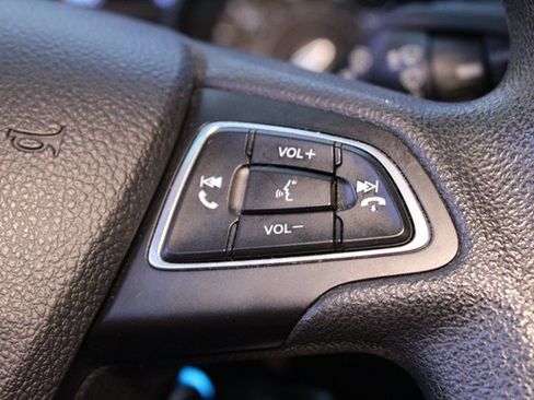 Used 2017 Ford Focus SE image 20