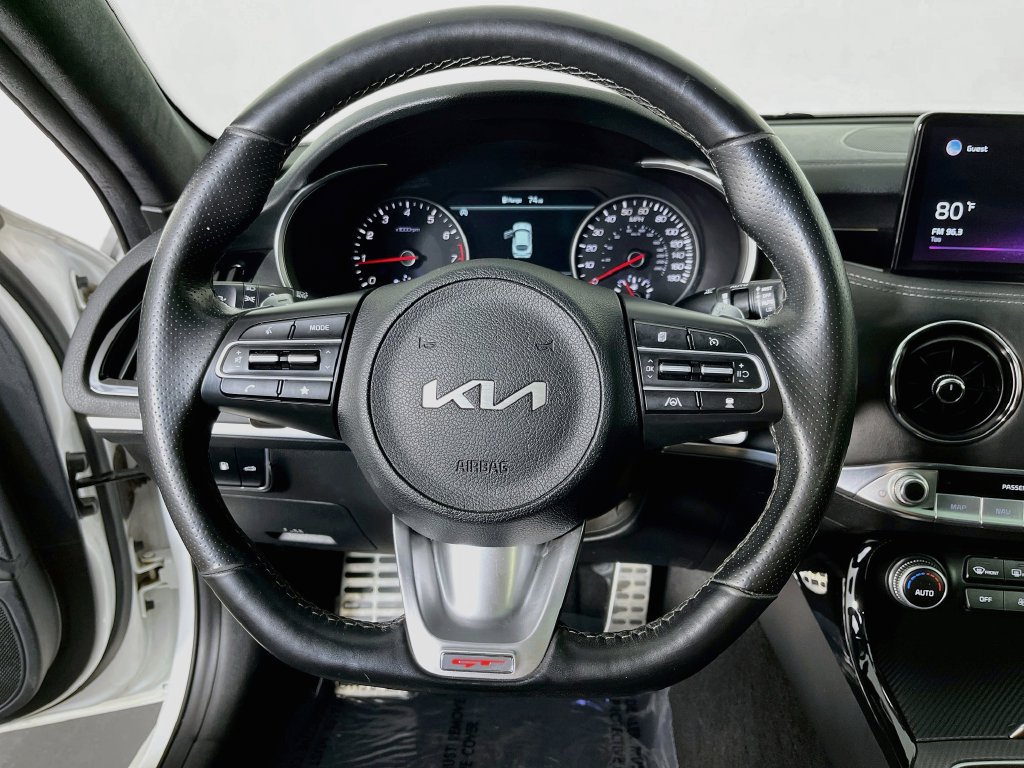 Used 2022 Kia Stinger GT2 RWD image 11
