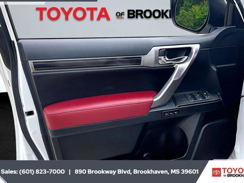 Used 2023 Lexus GX 460 Luxury w/ Sport Design Package AWD/4WD image 19