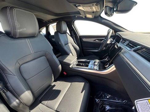 New 2024 Jaguar XF R-Dynamic SE image 17