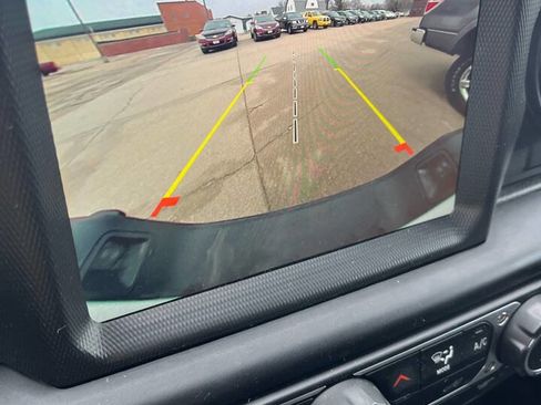 Used 2022 Jeep Gladiator Sport image 26