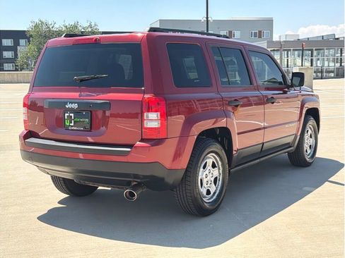 Used 2014 Jeep Patriot Sport FWD image 8