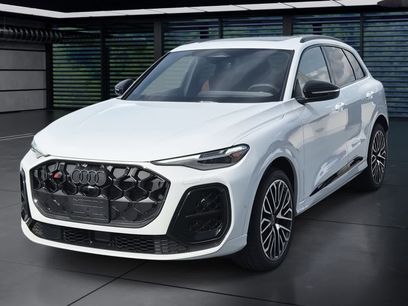 New 2025 Audi SQ5 Prestige