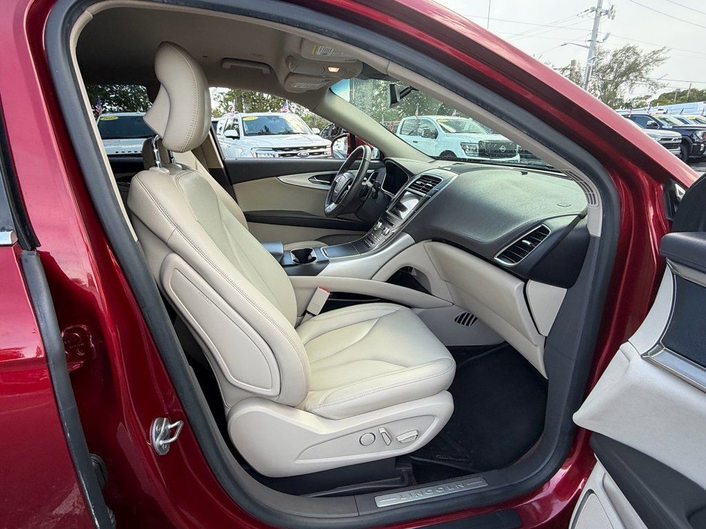 Used 2019 Lincoln Nautilus FWD image 17