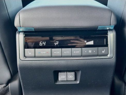 New 2026 Lexus GX 550 AWD/4WD image 21