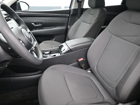 Used 2022 Hyundai Tucson SE image 11