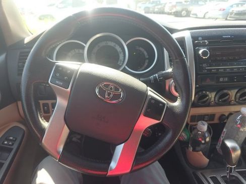 Used 2012 Toyota Tacoma 4x4 Double Cab w/ SR5 Pkg image 13
