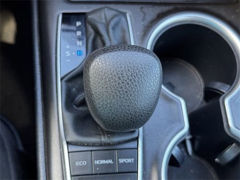 Used 2023 Toyota Camry LE image 33