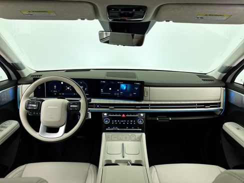 Used 2025 Hyundai Santa Fe Calligraphy FWD image 21