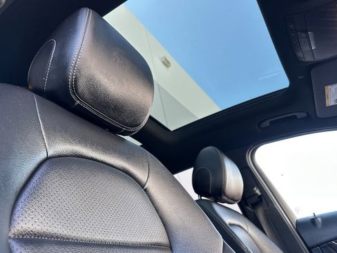 Used 2022 Mercedes-Benz GLC 300 4MATIC image 20